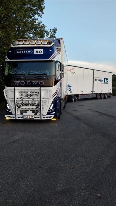 Parkerat lastbilsflak.